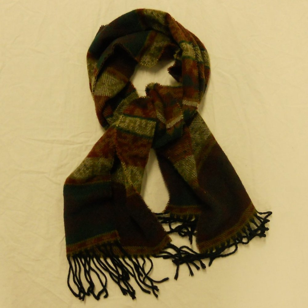 Vtg NY Studio Italy scarf Acrylic alpine